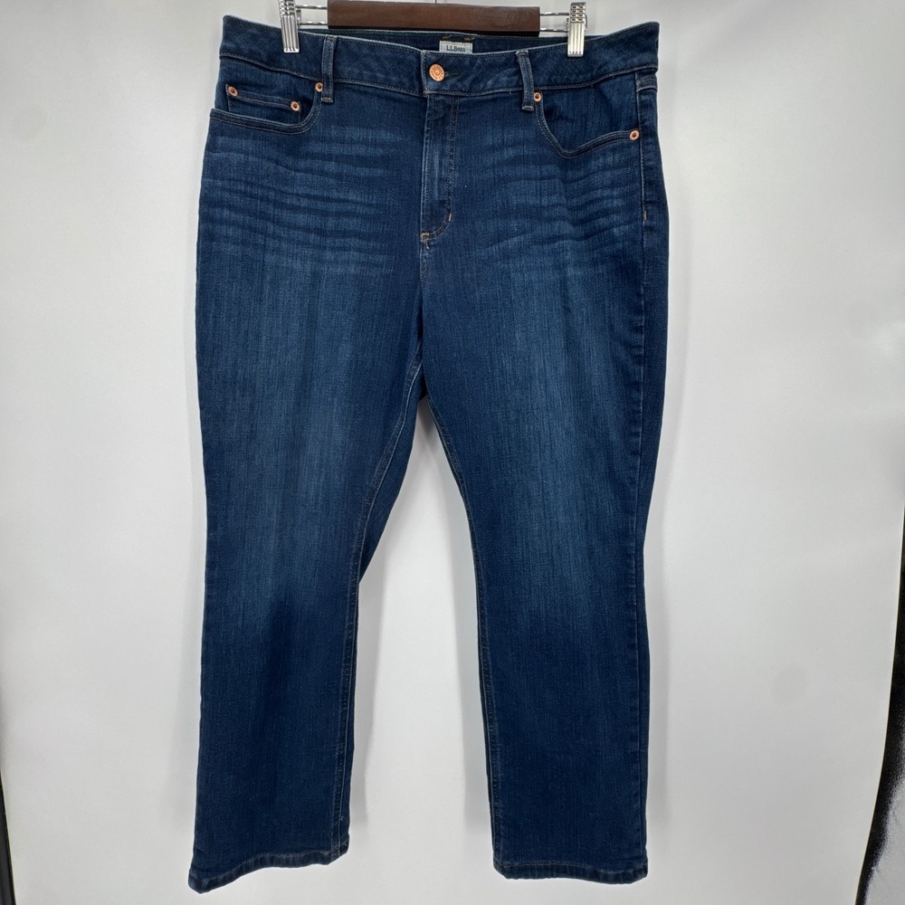 L.L. Bean Straight Jeans Womens 18 Pet Blue Denim Cotton Flannel Lined High Rise